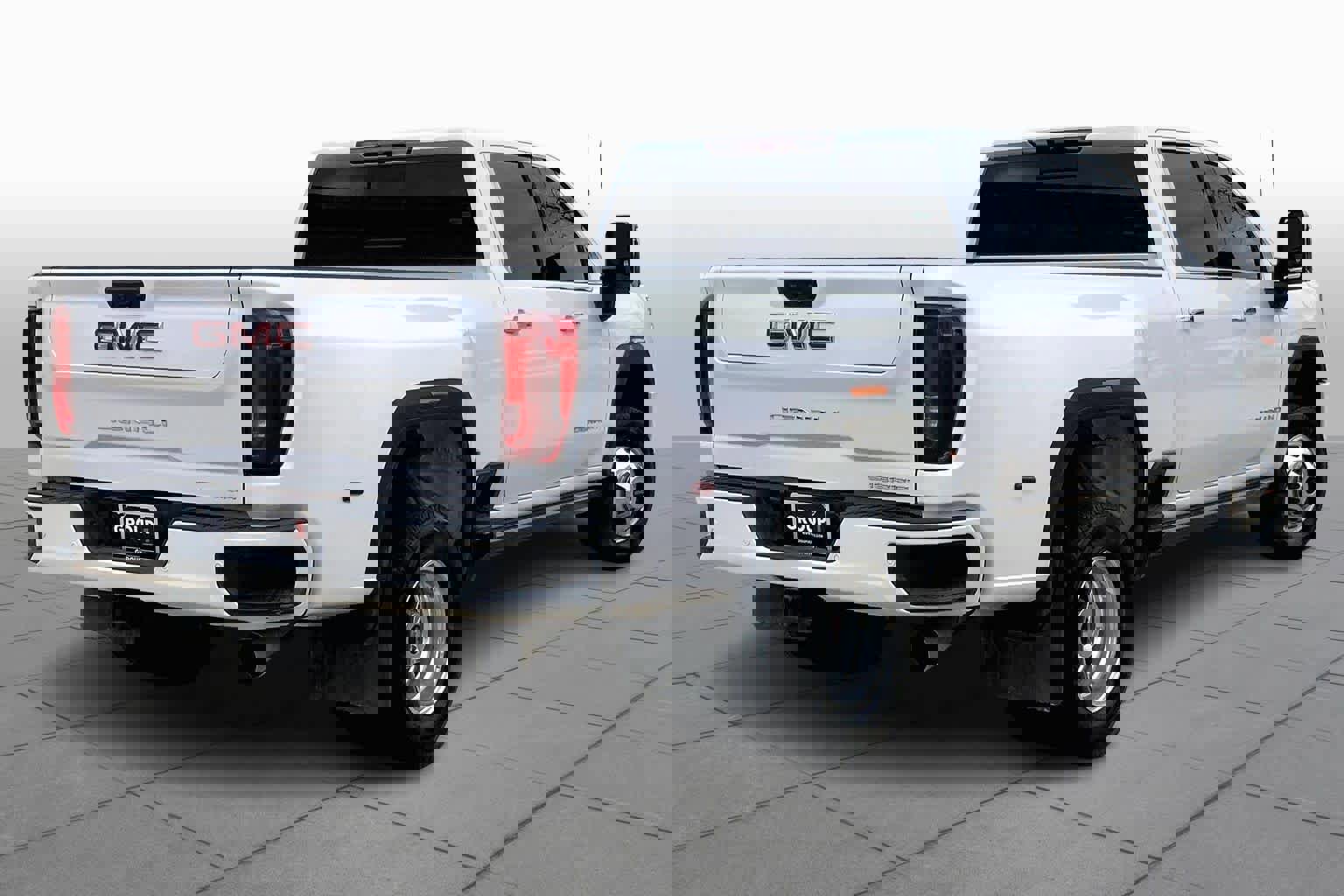 Used 2022 GMC Sierra 3500 Denali image 12