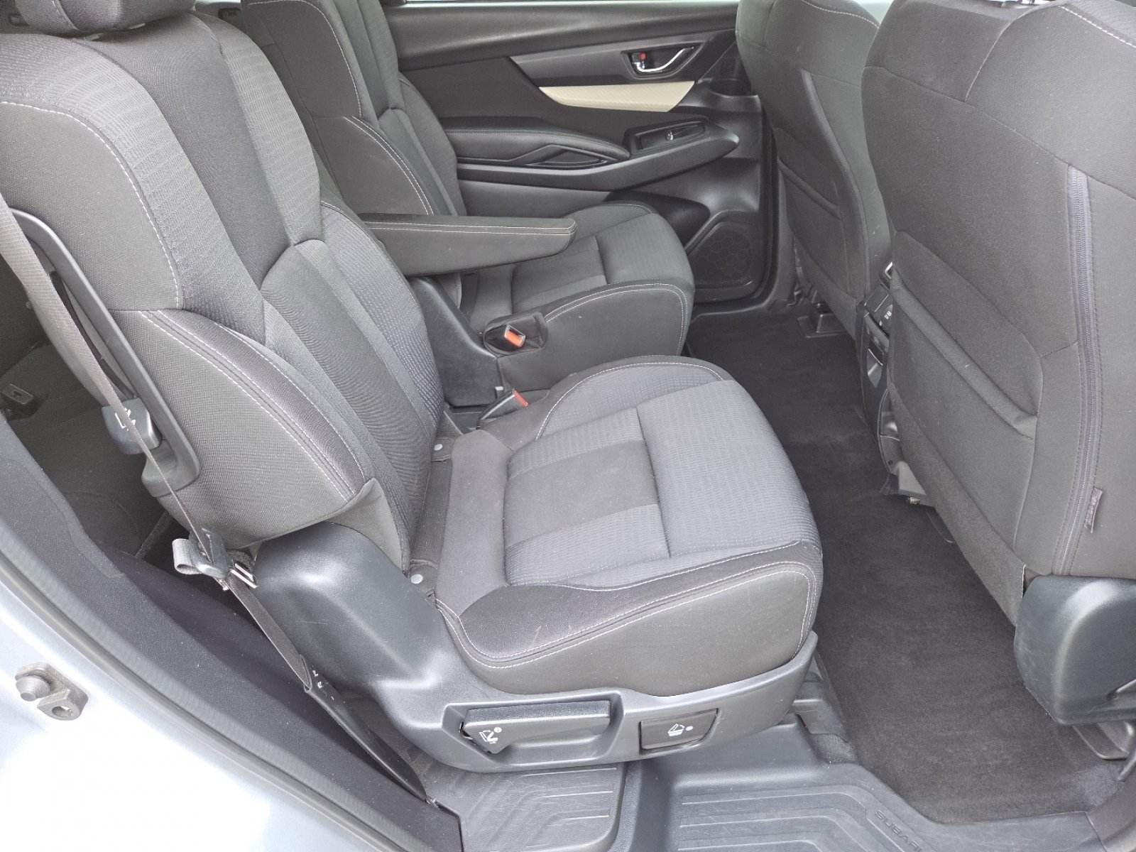 Used 2019 Subaru Ascent Premium AWD/4WD image 21