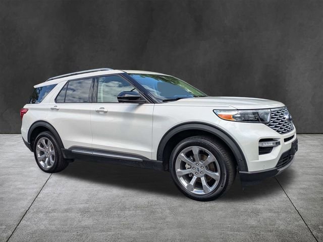 Used 2020 Ford Explorer Platinum w/ Premium Technology Package AWD/4WD image 2