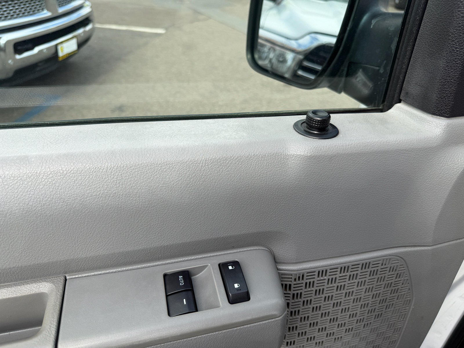 Used 2013 Ford E-150 and Econoline 150 w/ PWR Group RWD image 19