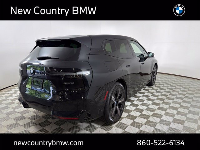 Used 2024 BMW iX xDrive50 w/ Sport Package AWD/4WD image 7