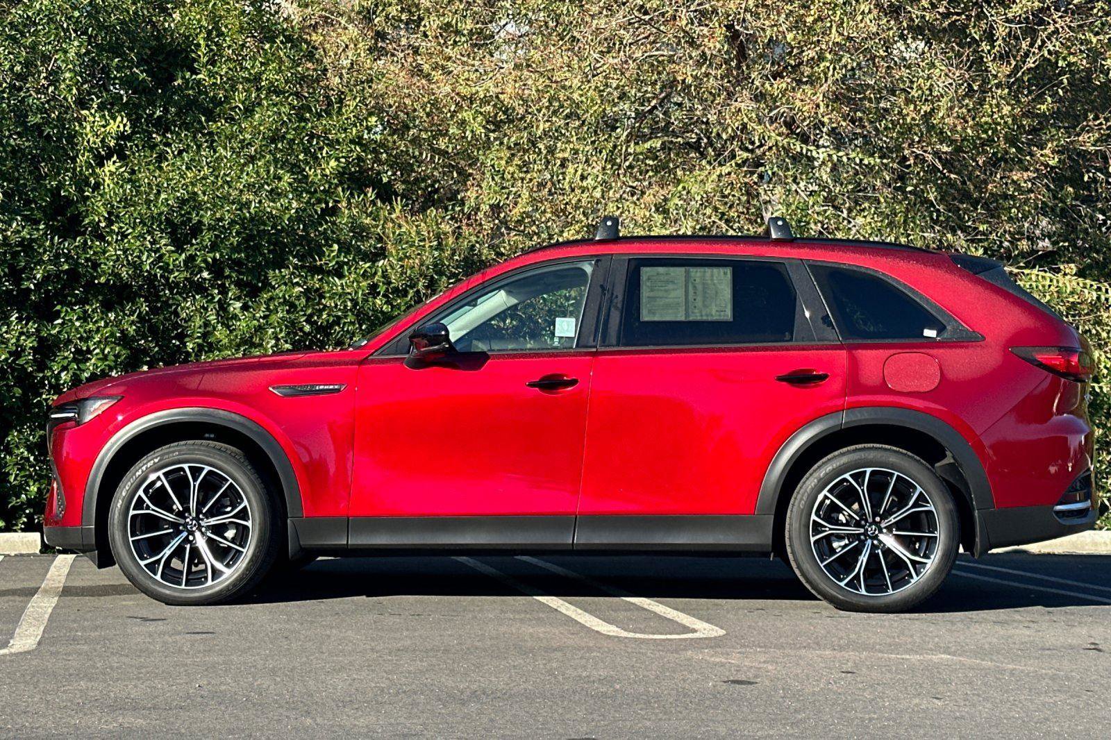 Certified 2025 MAZDA CX-70 Plug-In Hybrid w/ Premium Pkg image 8