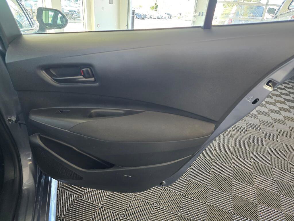 Used 2023 Toyota Corolla LE FWD image 39