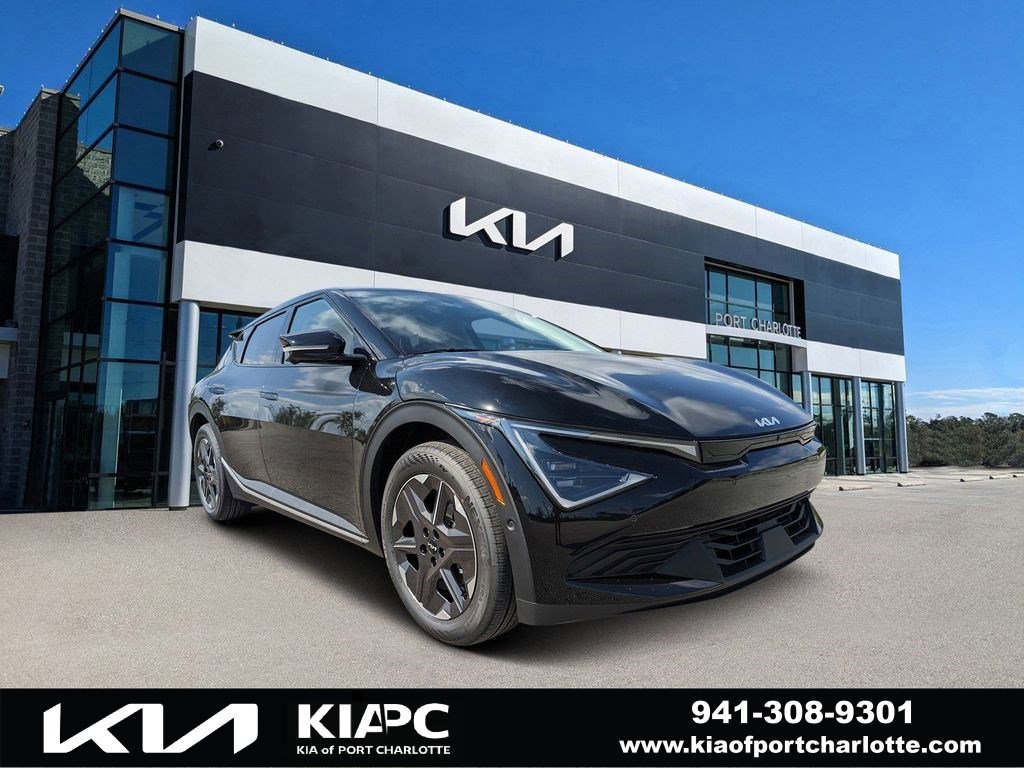 New 2025 Kia EV6 Light w/ Light LR Technology Package