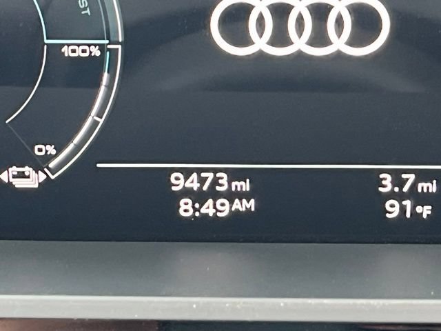 Used 2024 Audi Q8 e-tron Premium Plus w/ Premium Plus Package AWD/4WD image 26