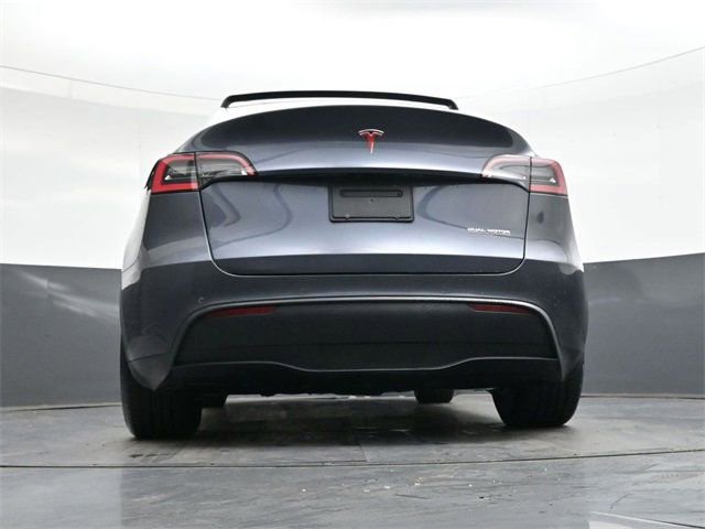 Used 2021 Tesla Model Y Performance image 32