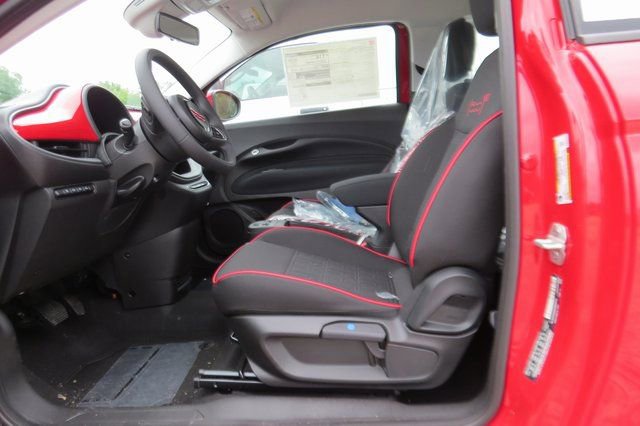 New 2024 FIAT 500 e (RED) image 11