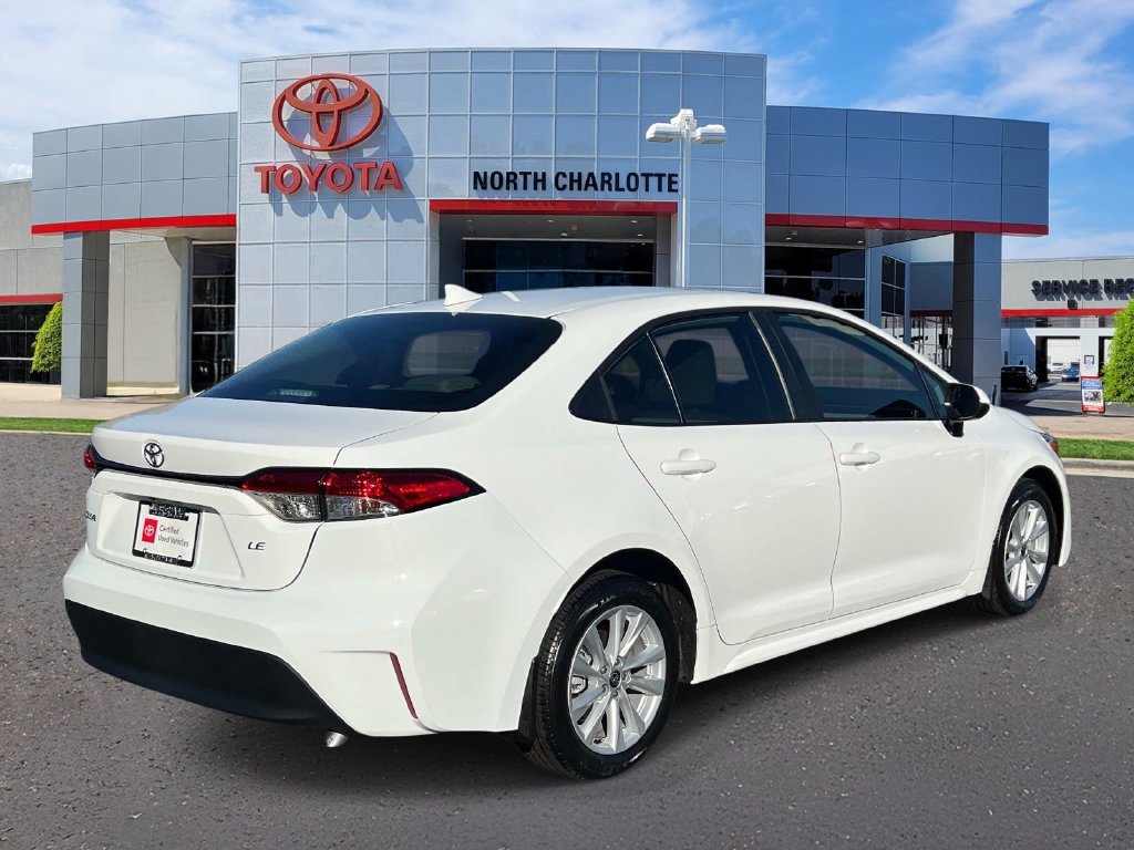 Used 2026 Toyota Corolla LE w/ LE Premium Package FWD image 8
