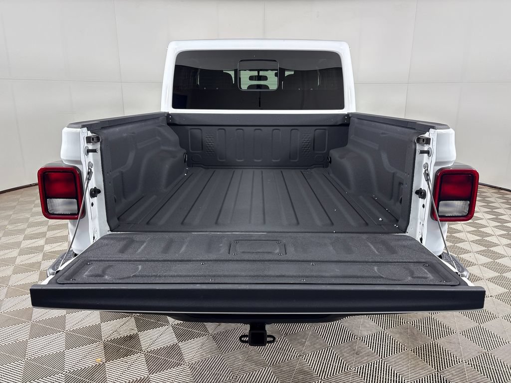Used 2025 Jeep Gladiator Sport AWD/4WD image 23