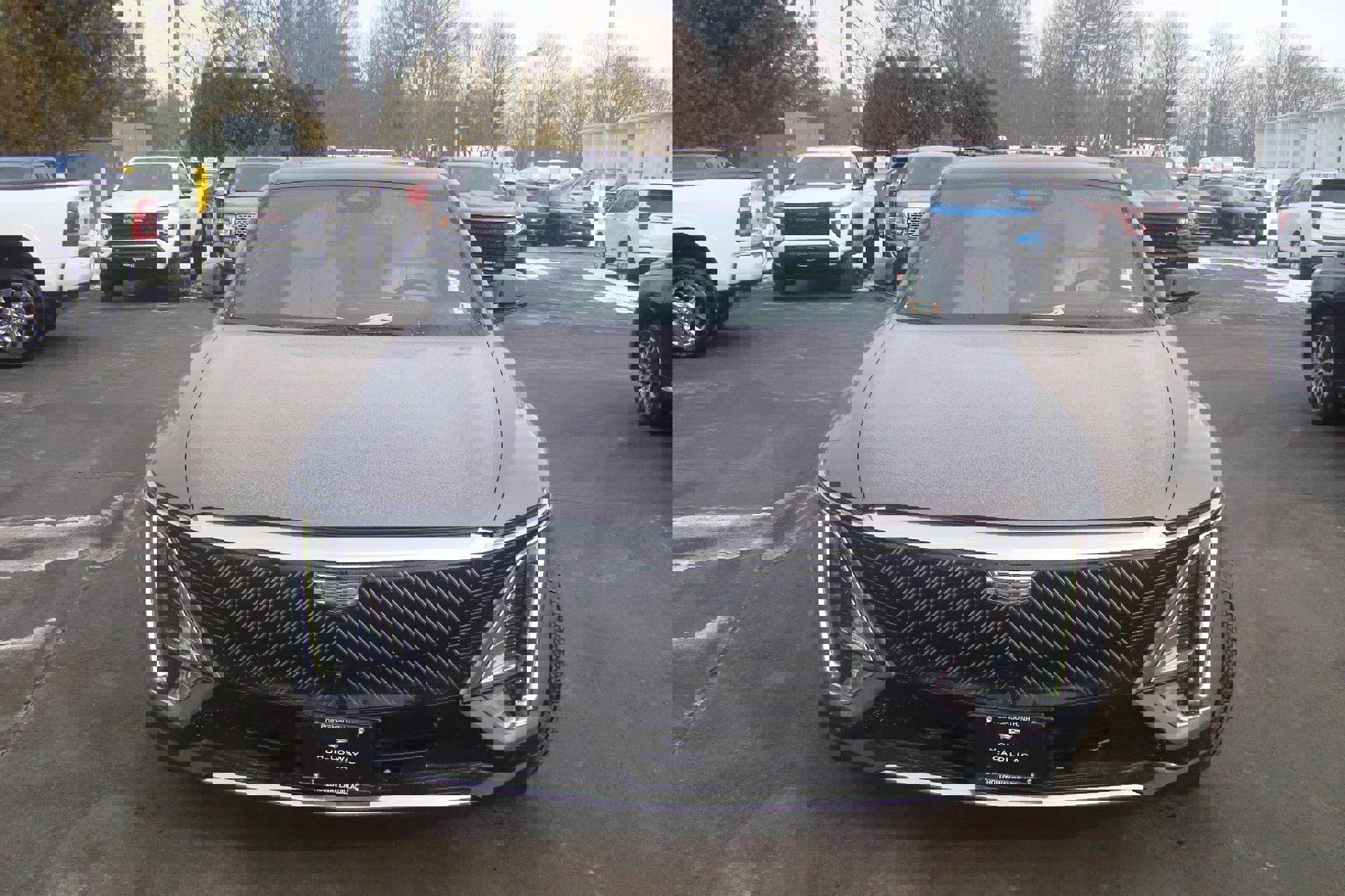 Used 2024 Cadillac Lyriq Luxury image 2