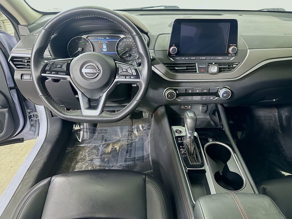 Used 2024 Nissan Altima 2.5 SR image 17