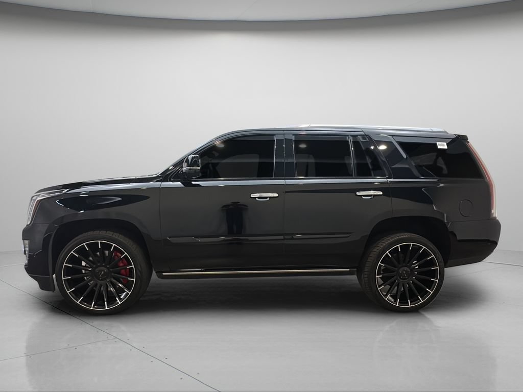 Used 2020 Cadillac Escalade Platinum AWD/4WD image 3