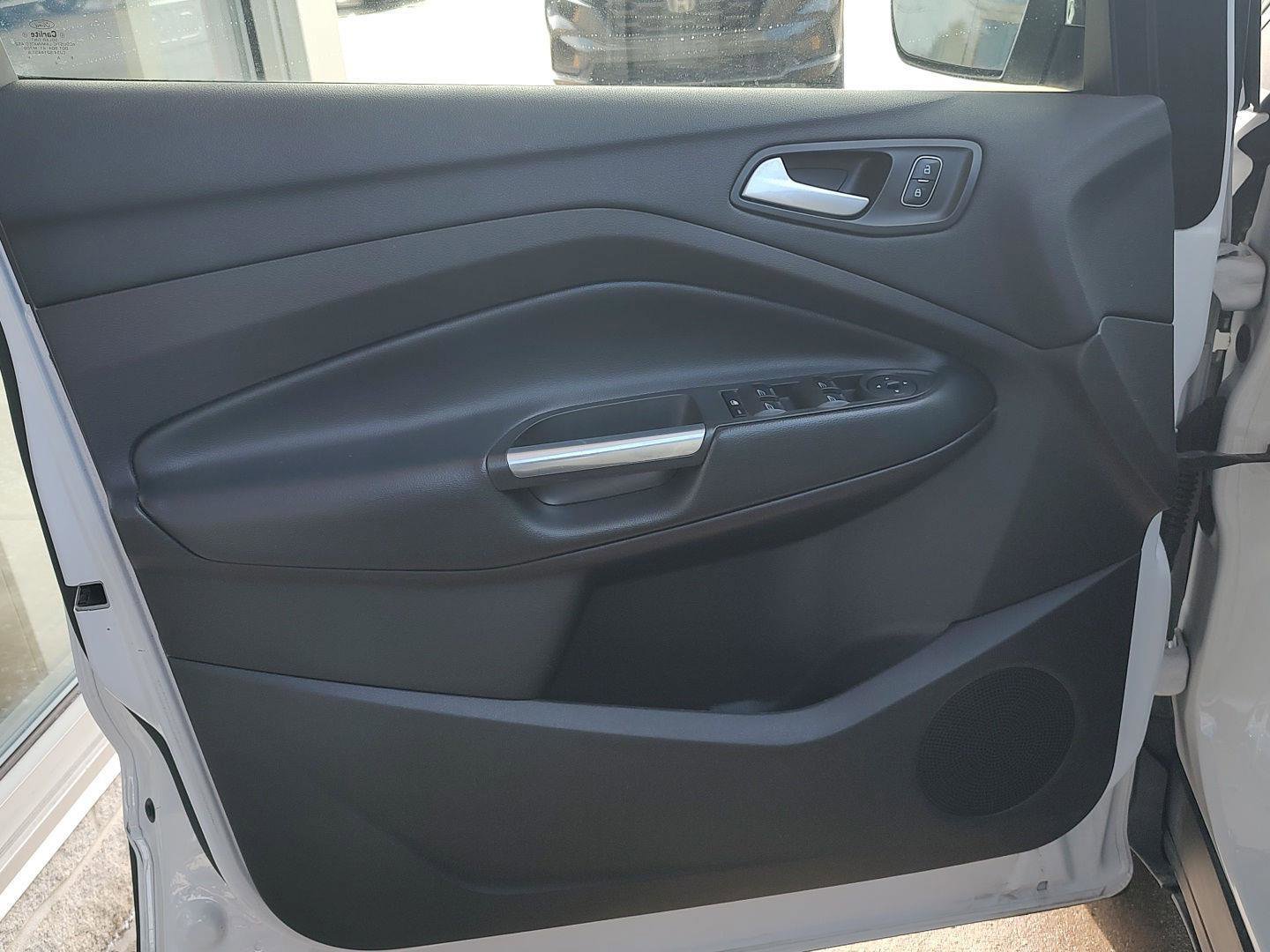 Used 2019 Ford Escape SE image 14