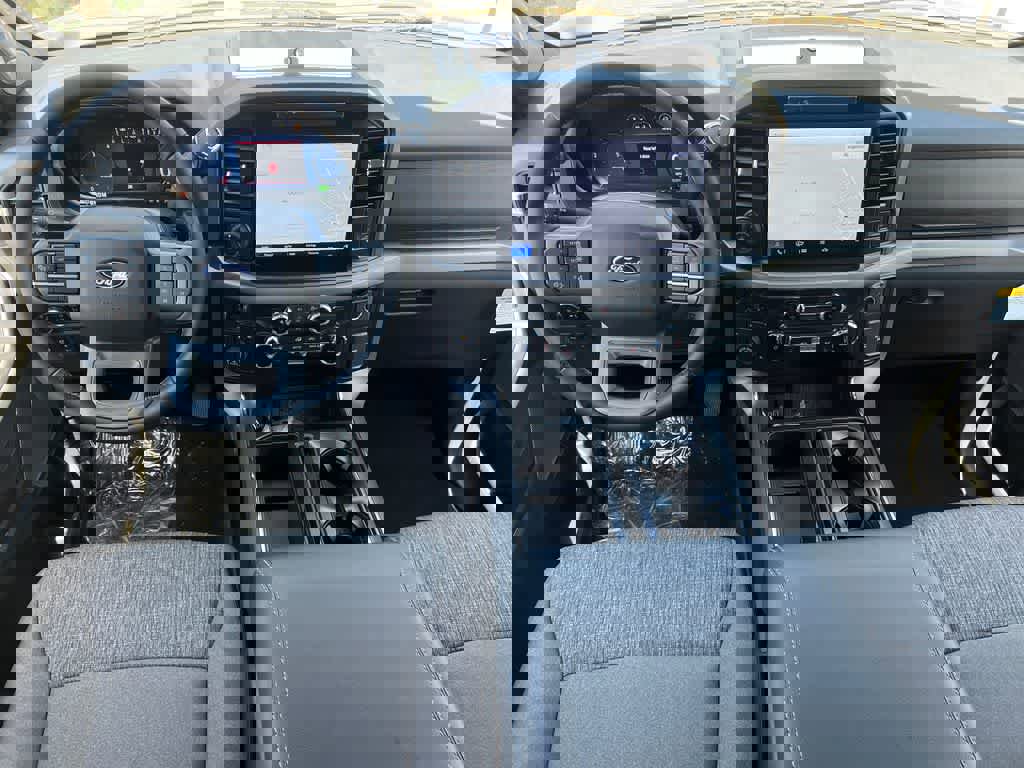 New 2025 Ford F150 XLT w/ Equipment Group 303A High image 19