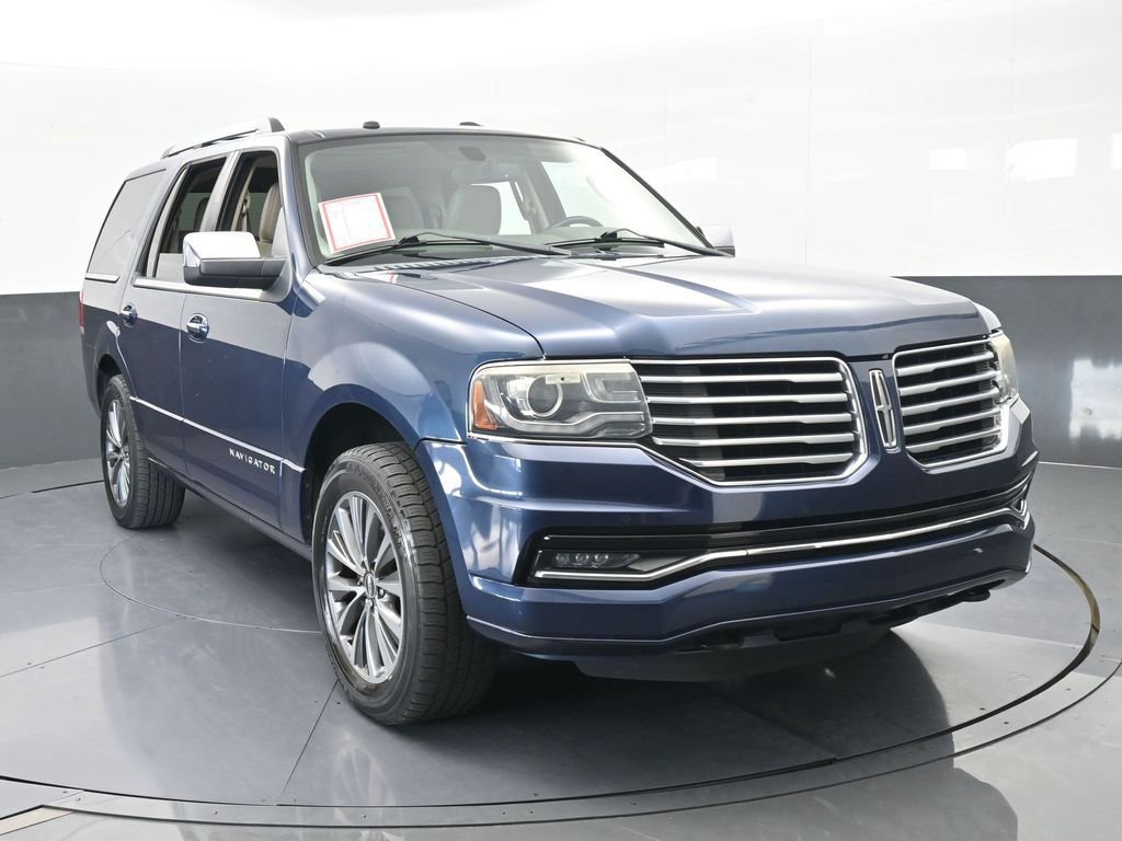 Used 2016 Lincoln Navigator Select image 9
