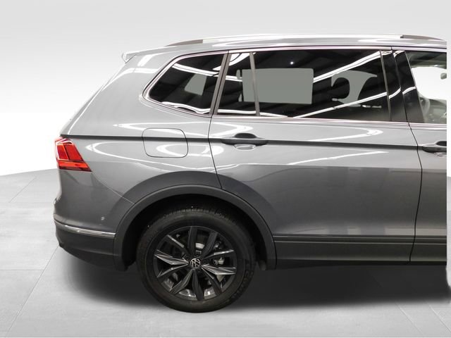 Used 2024 Volkswagen Tiguan SE image 13