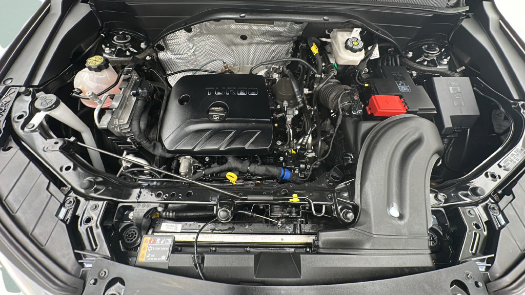 Used 2025 Chevrolet TrailBlazer LT AWD/4WD image 19