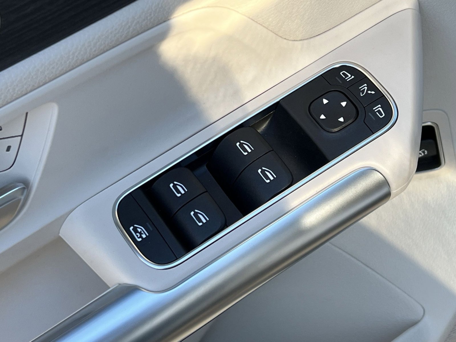 New 2026 Mercedes-Benz GLA 250 GLA 250 image 13