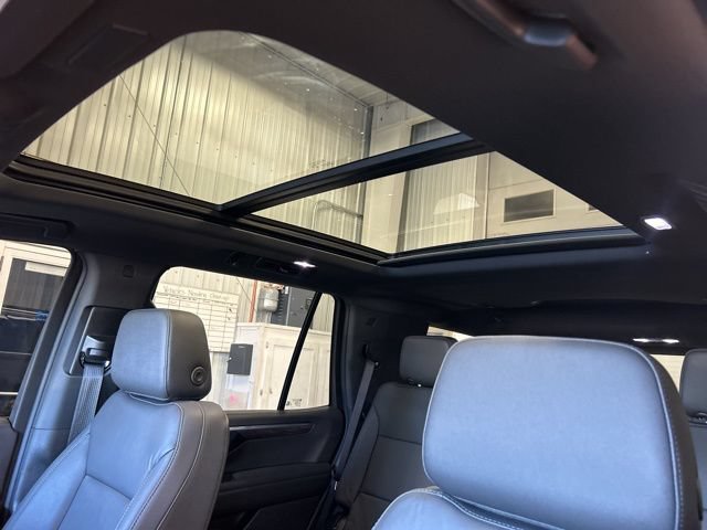 Used 2025 Chevrolet Tahoe Z71 w/ Z71 Off-Road Package AWD/4WD image 38