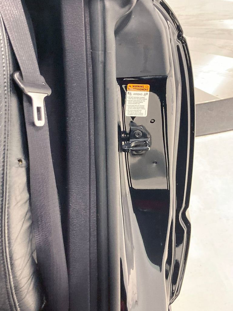 Used 2003 Ford Thunderbird image 58