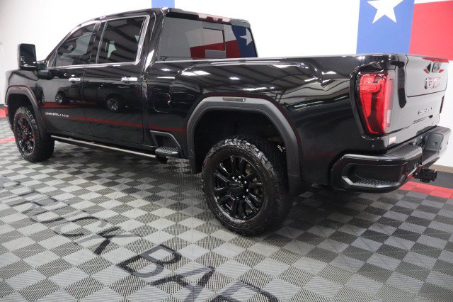Used 2022 GMC Sierra 3500 Denali w/ Denali Black Diamond Edition AWD/4WD image 11