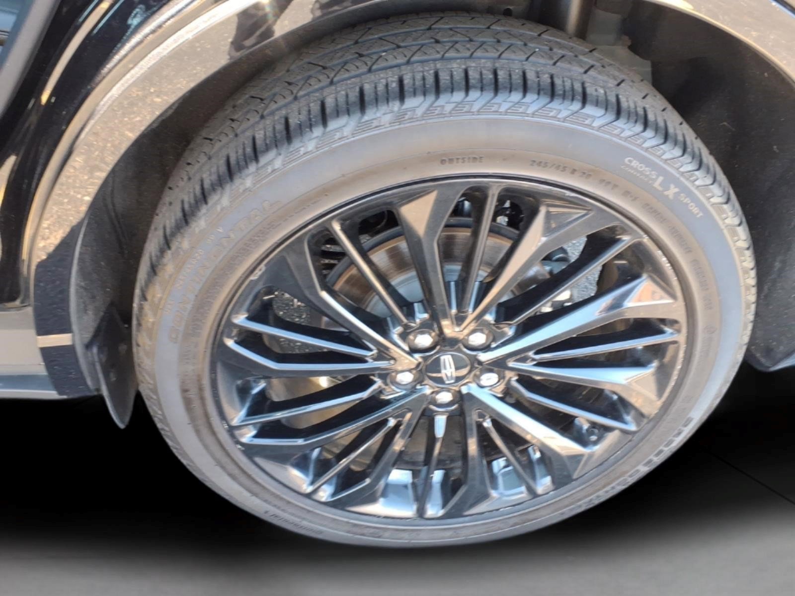 Certified 2023 Lincoln Corsair Reserve w/ Equipment Group 201A AWD/4WD image 11