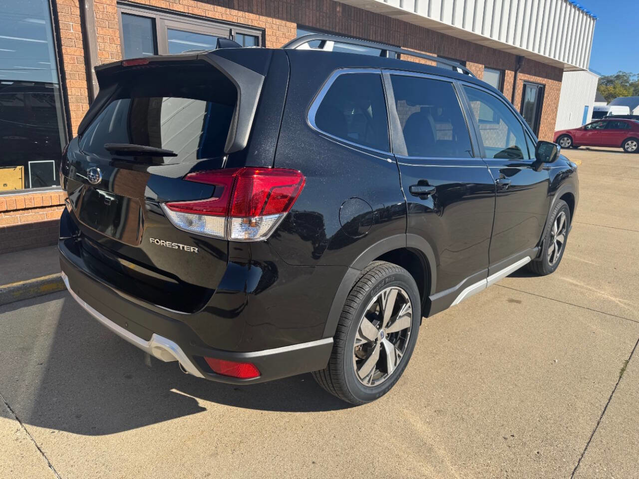 Used 2020 Subaru Forester Touring image 23