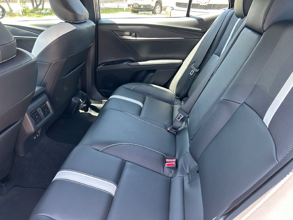 Used 2026 Toyota Camry SE w/ Convenience Package FWD image 15