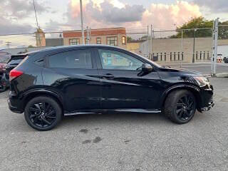 Used 2021 Honda HR-V Sport image 8