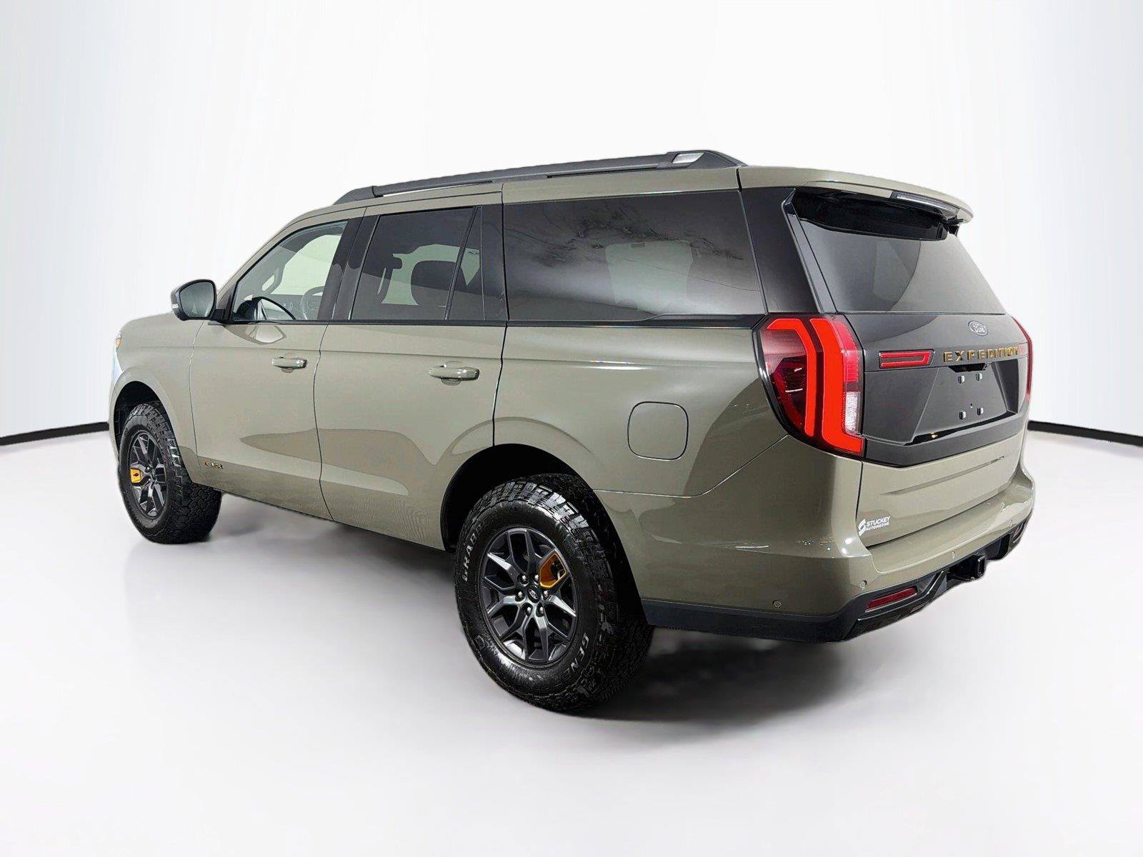 Used 2025 Ford Expedition Tremor AWD/4WD image 9
