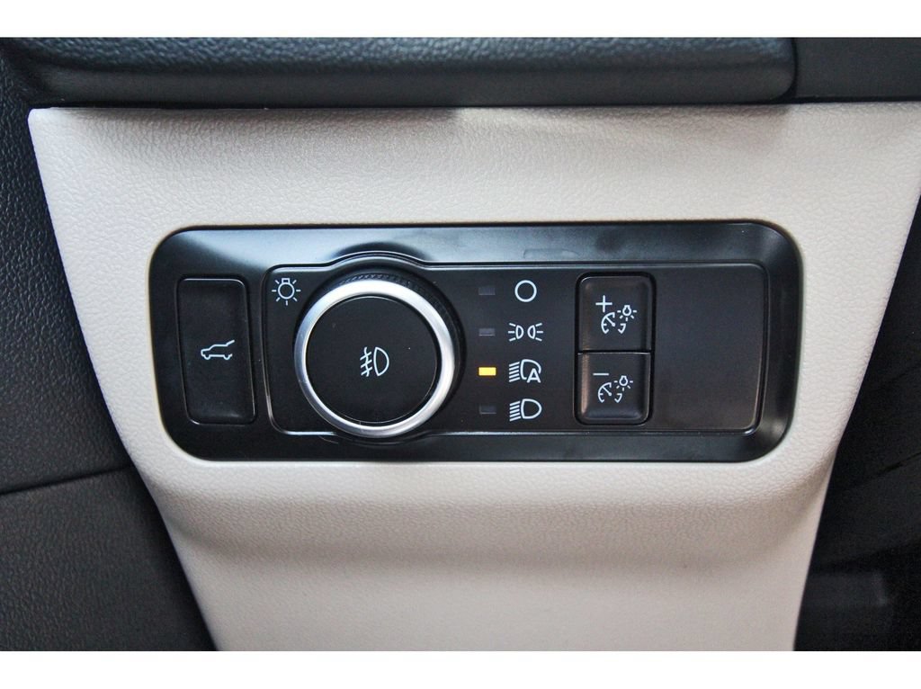 Used 2022 Ford Escape SEL FWD image 20