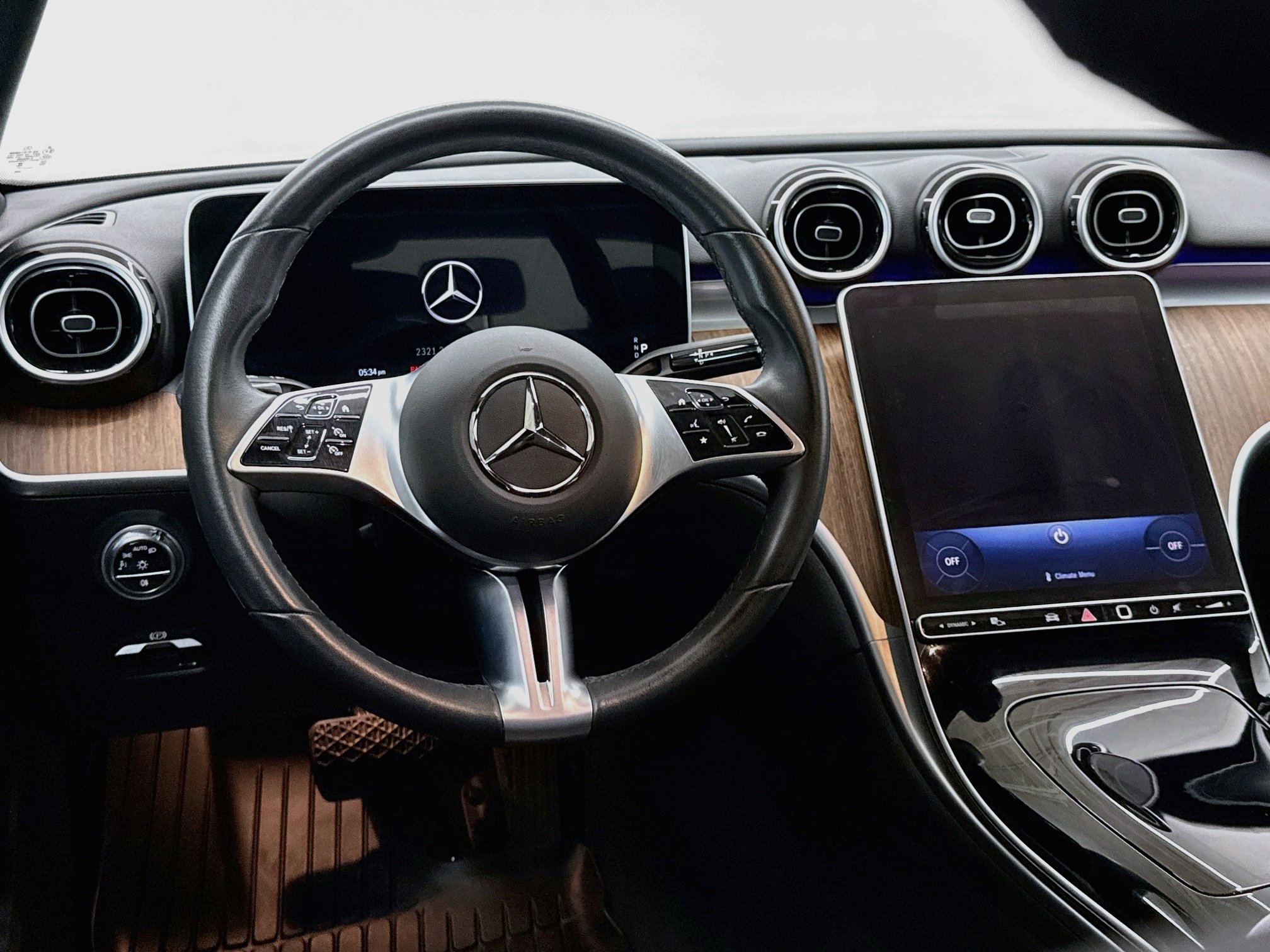 Used 2024 Mercedes-Benz C 300 Sedan image 18