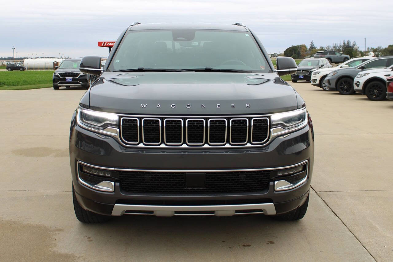 Used 2022 Jeep Wagoneer Series II image 2