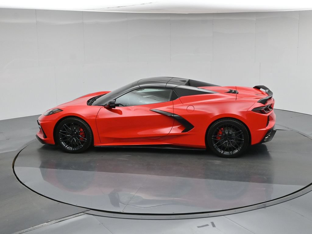 Used 2021 Chevrolet Corvette Stingray Premium Conv w/ Z51 Performance Package RWD image 58