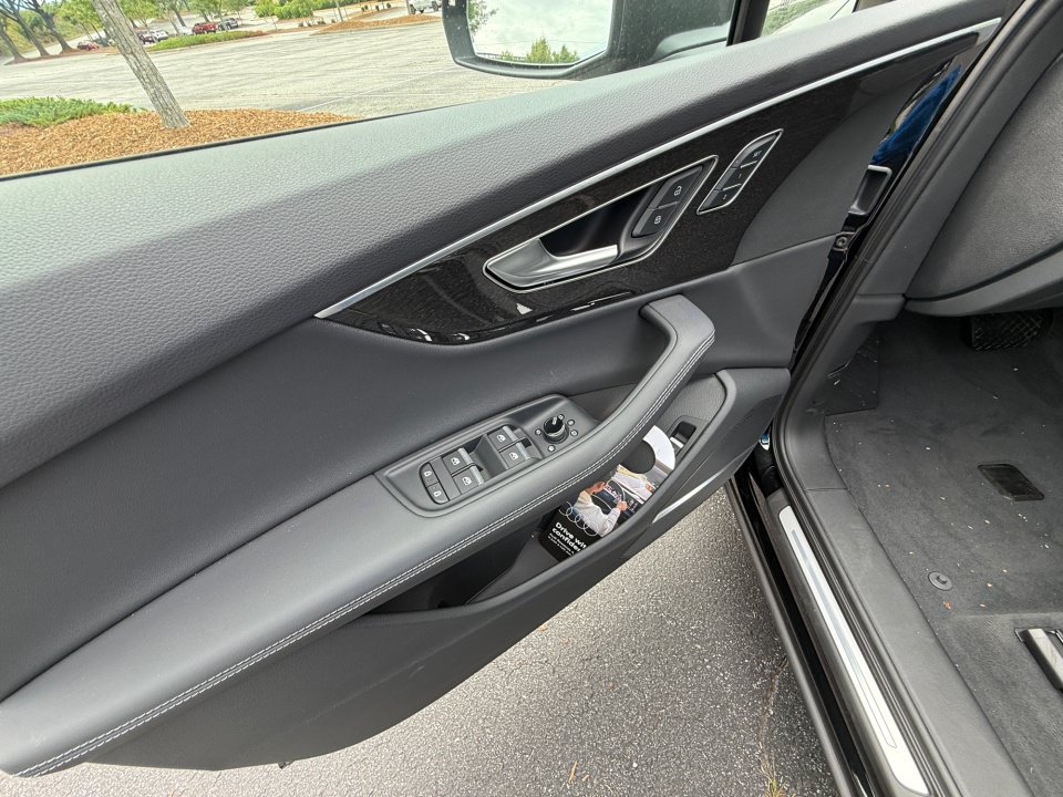 New 2026 Audi Q7 3.0T Premium Plus AWD/4WD image 32