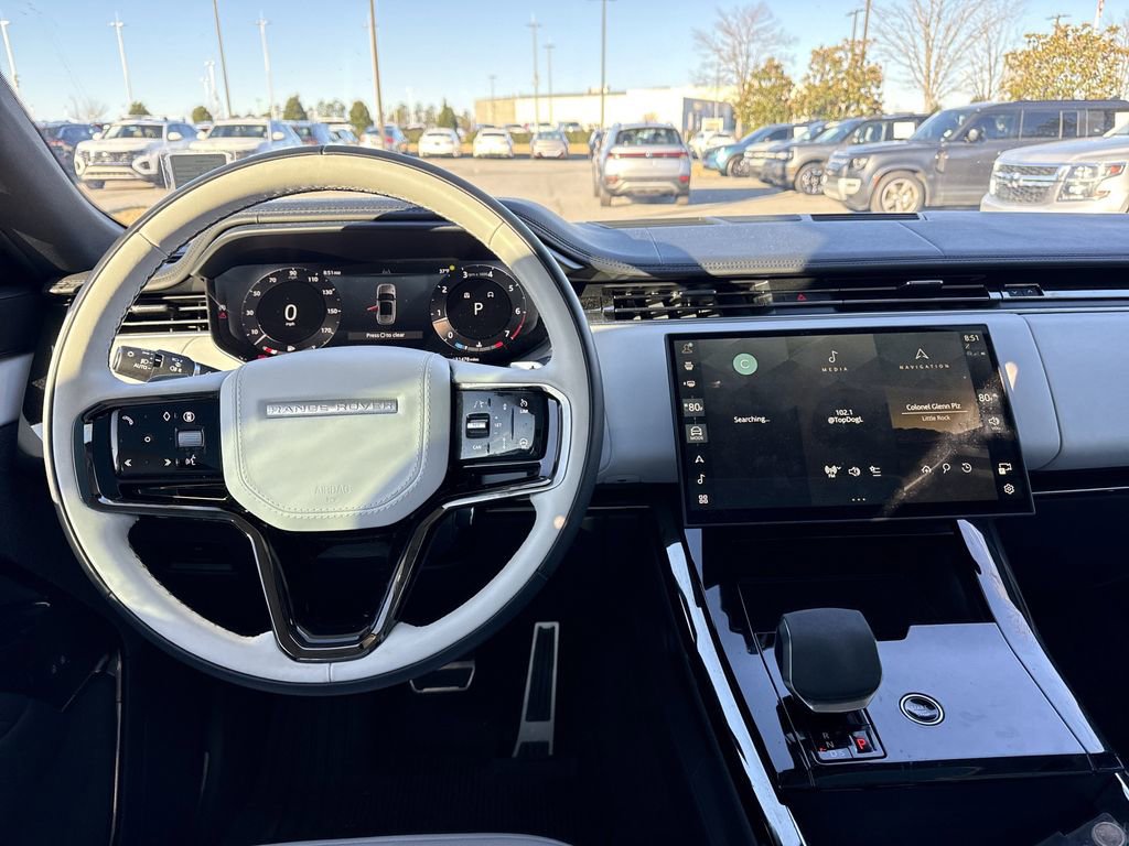 Used 2024 Land Rover Range Rover Sport Dynamic SE image 4