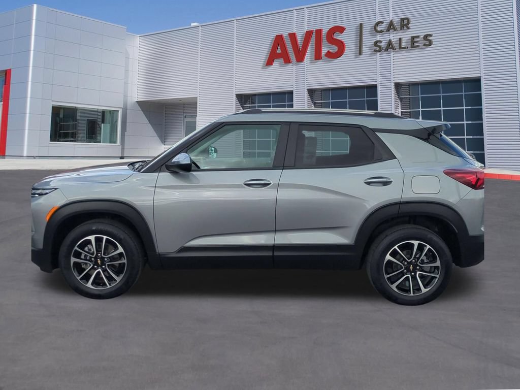 Used 2025 Chevrolet TrailBlazer LT AWD/4WD image 10
