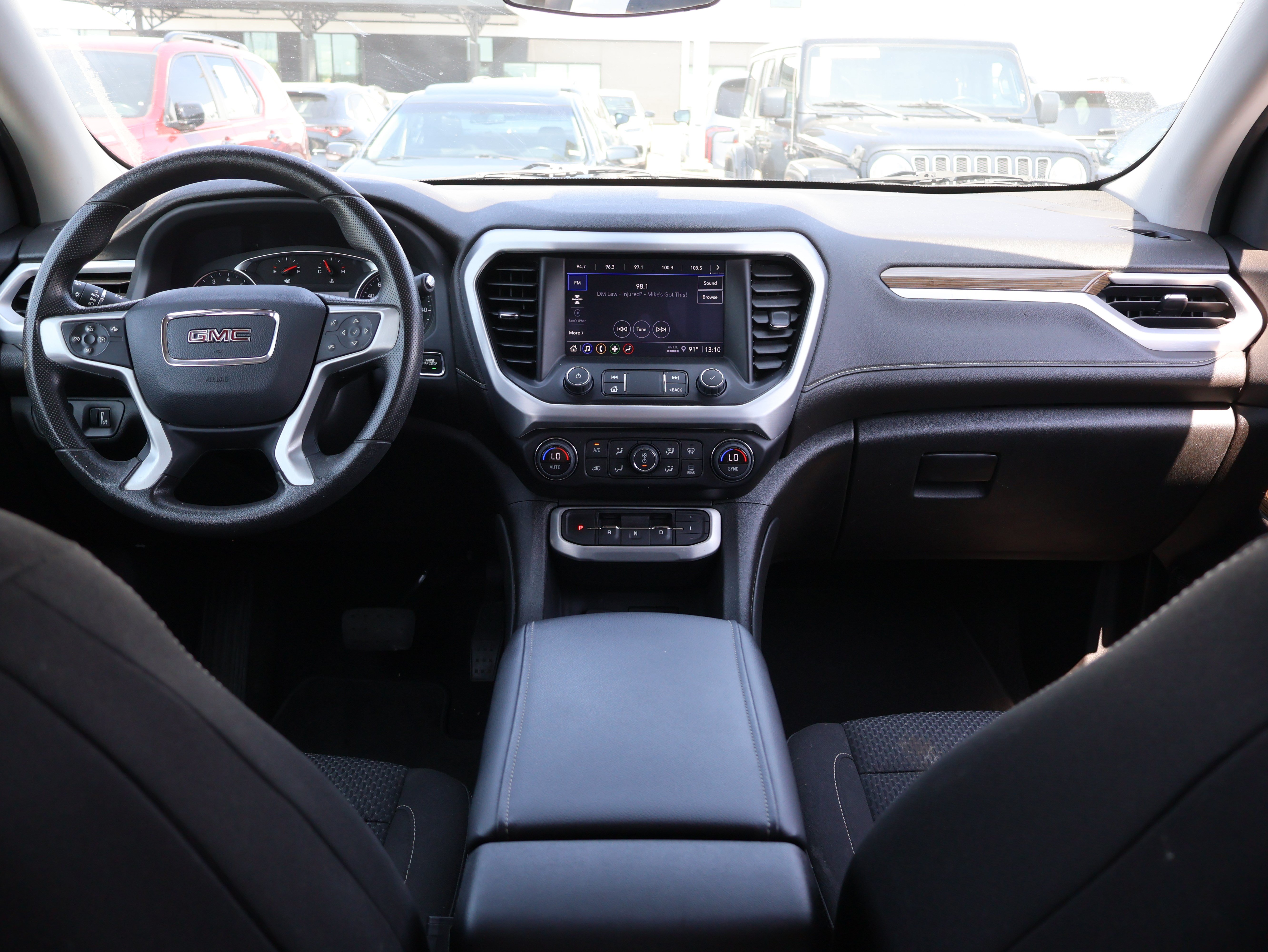 Used 2023 GMC Acadia SLE w/ Driver Convenience Package AWD/4WD image 17