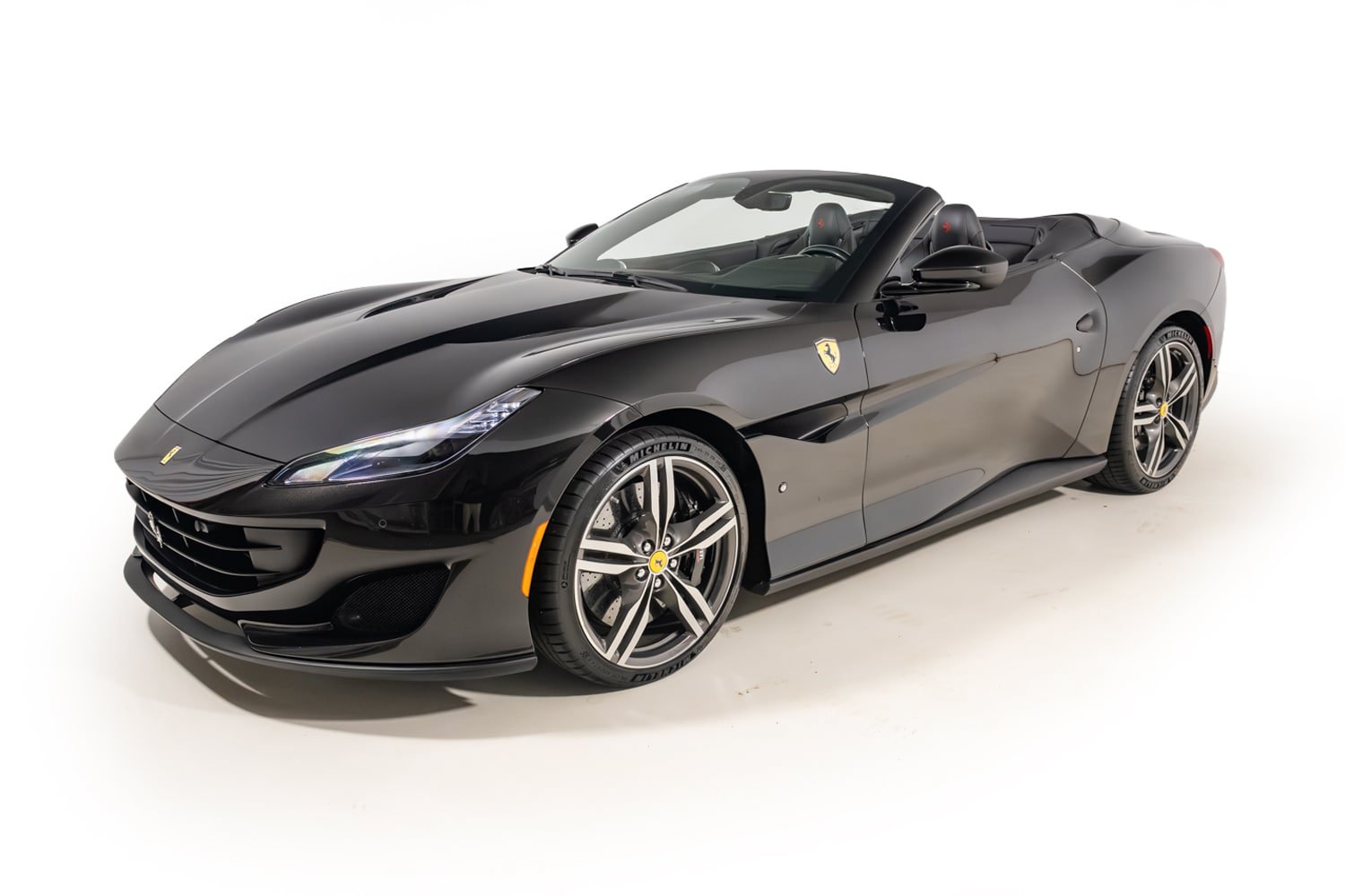 Used 2019 Ferrari Portofino RWD image 12