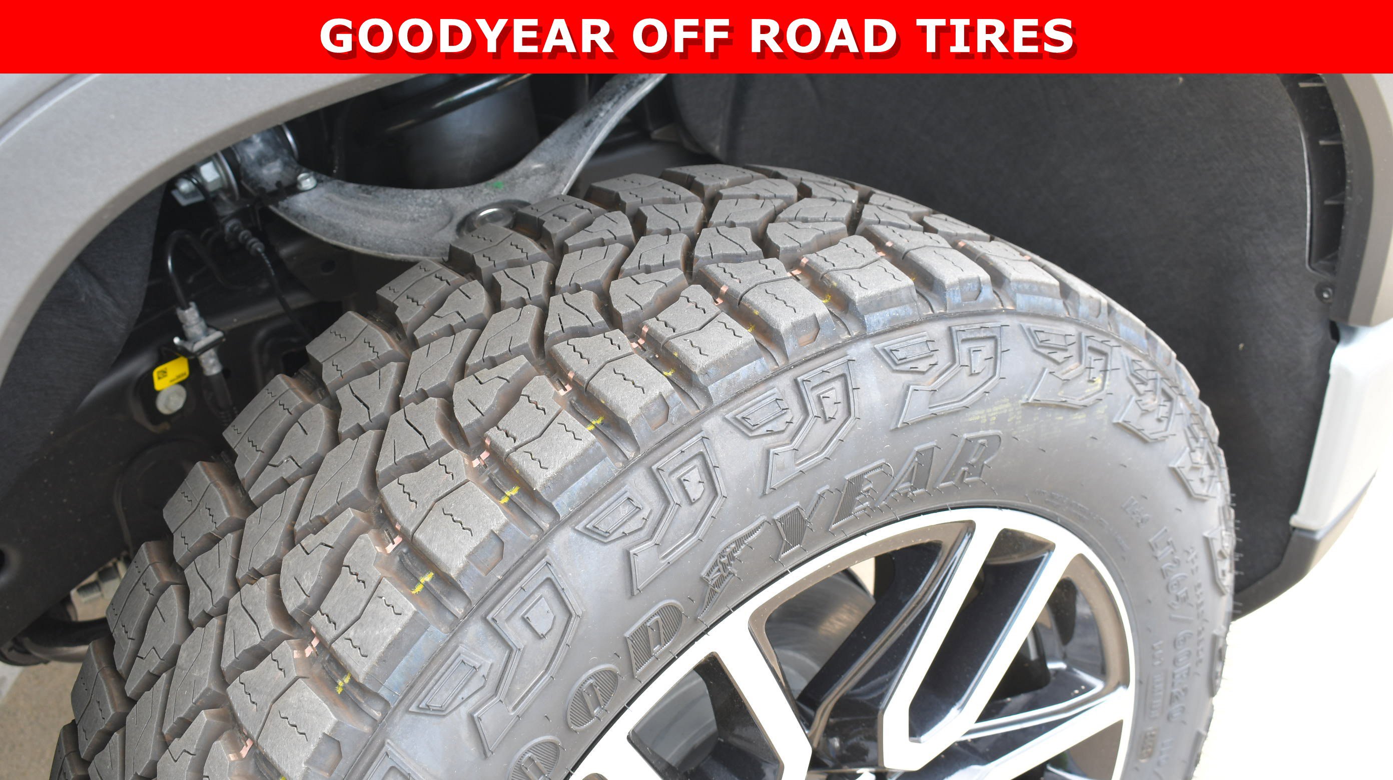 New 2026 GMC Sierra 1500 AT4 image 6