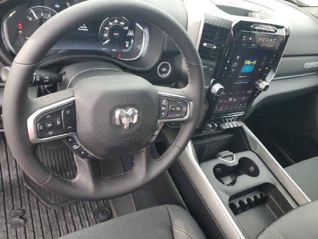 New 2026 RAM 1500 Big Horn AWD/4WD image 18