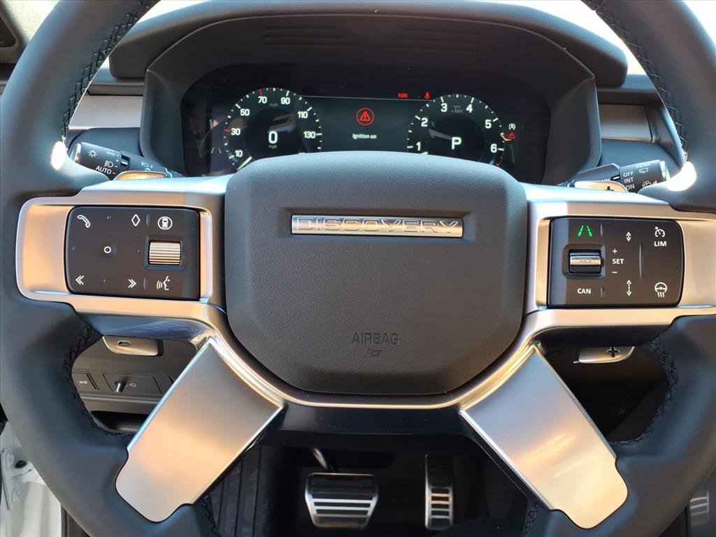 New 2026 Land Rover Discovery Limited Edition AWD/4WD image 11