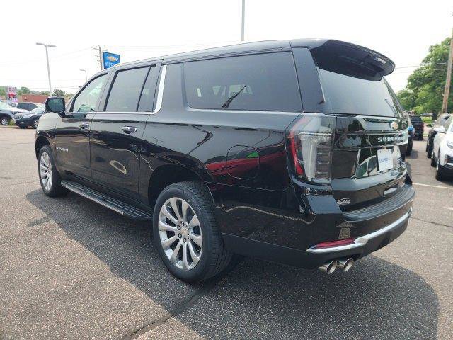 New 2025 Chevrolet Suburban Premier image 3
