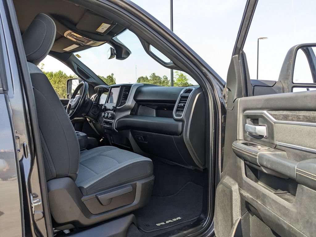 Used 2024 RAM 2500 Big Horn AWD/4WD image 34