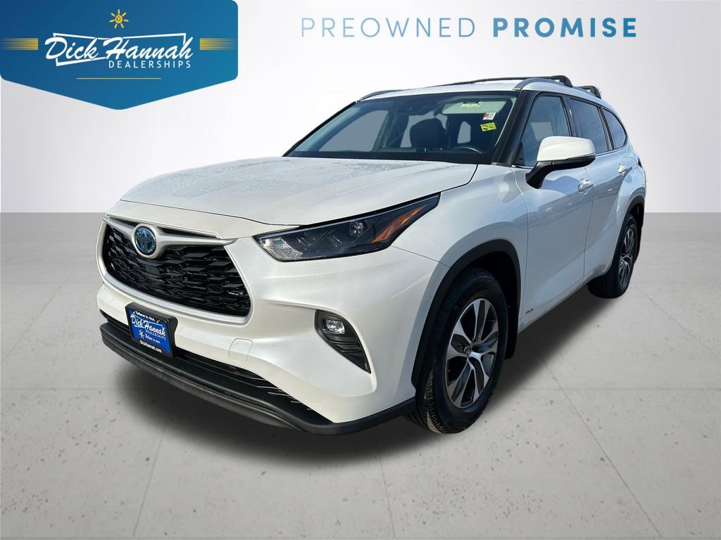 Used 2022 Toyota Highlander XLE image 1