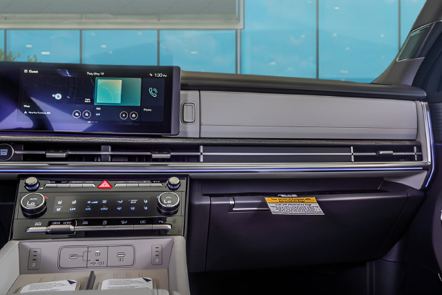 New 2026 Hyundai Santa Fe Limited AWD/4WD image 14