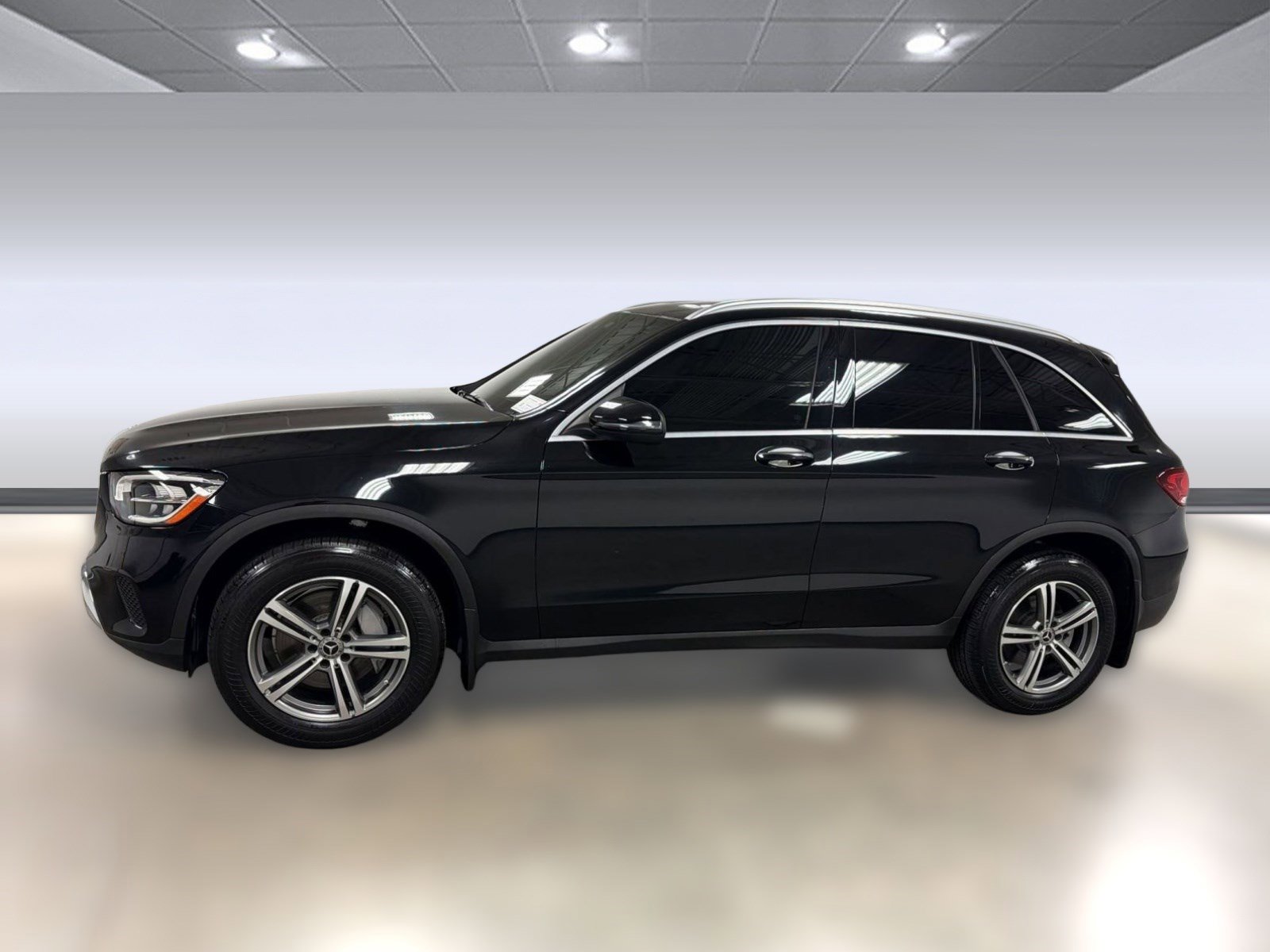 Used 2020 Mercedes-Benz GLC 300 image 2