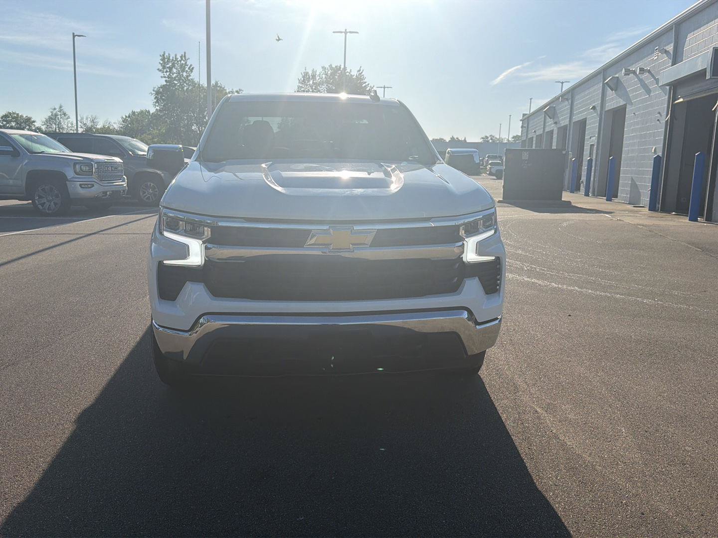 Used 2025 Chevrolet Silverado 1500 LT w/ Work Truck Package AWD/4WD image 8