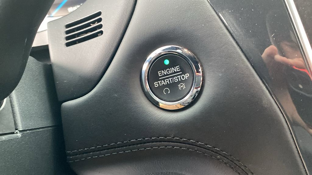 Used 2019 Ford Explorer Platinum image 29