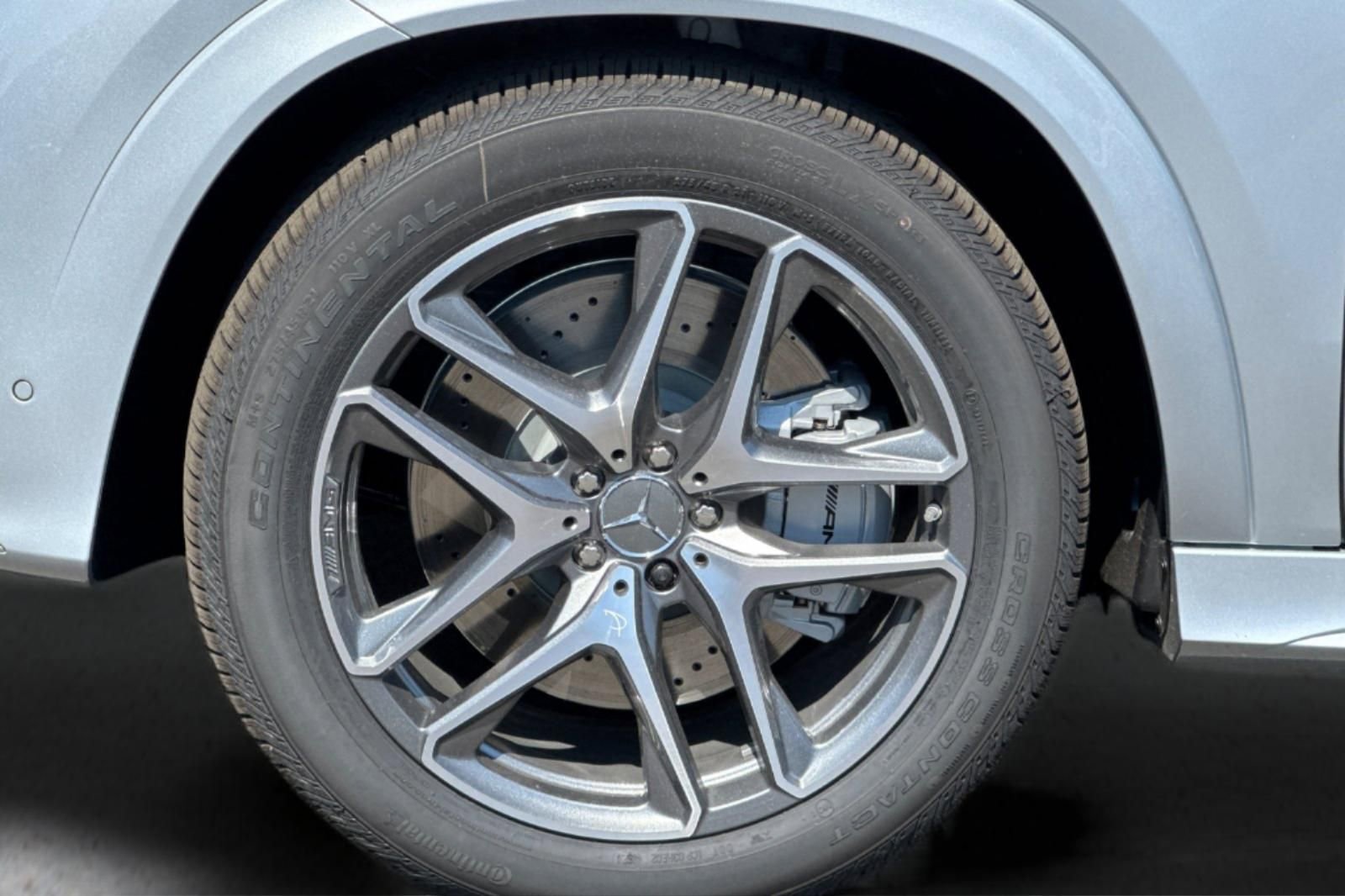 New 2026 Mercedes-Benz GLE 53 AMG 4MATIC Coupe image 35